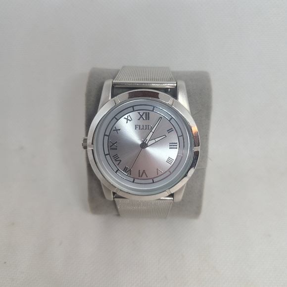 Mens Fluid Watch - Picture 2 of 7